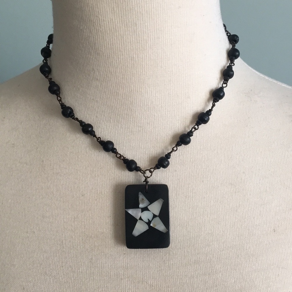 Vintage 1990’s necklace